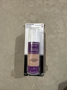 COVERGIRL + OLAY Advanced Radiance Age Defying Makeup Foundation CHOOSE SHADE - Picture 1 of 2