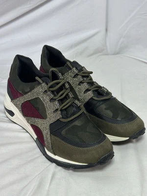 Steve Madden Women's Casual Sneaker Shoes Size 11 Camo/ Burgundy/ Green/ White - Image 1 of 4