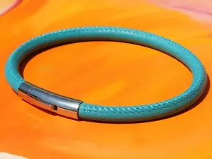 Damen 5mm Türkis Nappaleder Und Edelstahl Armband Von Lyme Bay Art - Bild 1 von 3