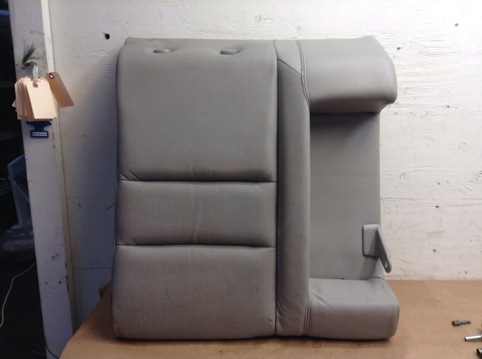 Nissan Maxima Rear Right Passenger Upper Seat Grey 2004 2005 2006 :O - Image 1 of 4