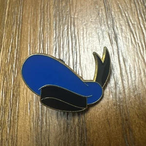 DISNEY PIN - Character Hats - Mystery - Donald Duck Only - Picture 1 of 2
