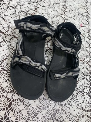 BIG KIDS YOUTH 4 BLACK TEVA HURRICANE XLT 2 SPORT SANDALS 1019390Y - Image 1 of 4