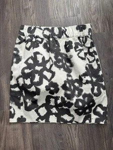 Simply Vera Wang Short Skirt Cream &Black Size 4 Stretch Waist - Picture 1 of 4