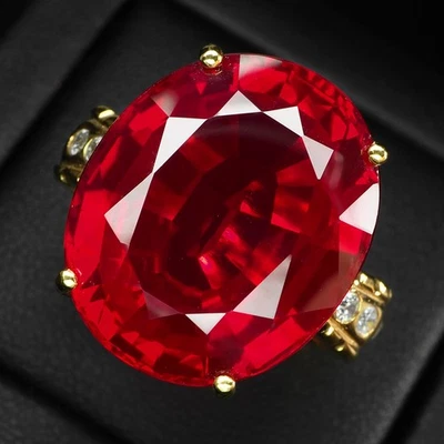 Anillos hechos a mano de plata de ley 925 ovalados de turmalina roja viva de 30,65 quilates de oro de 24 quilates Foto 1 de 4