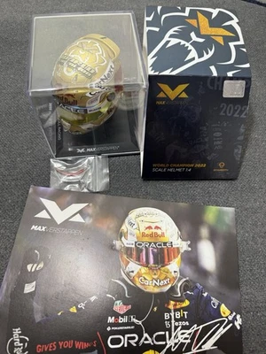 Max Verstappen 世界冠军 2022 | 比例头盔 1: 4 — 第 1/4 张图片