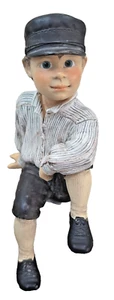 Carl Larsson ragazzo norvegese con piede sul bordo statuina scaffale sitter disegni caramelle 7" - Foto 1 di 10