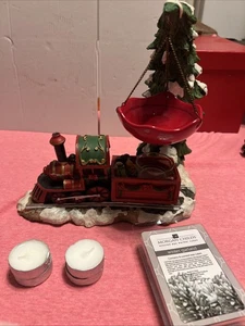 Yankee Candle Bent Christmas Tree Holiday Train Hanging Wax Tart Warmer & Burner - Bild 1 von 21