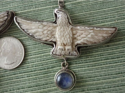 Colgante Águila en Plata Tibetana con Piedra Lunar o Turquesa Foto 1 de 4