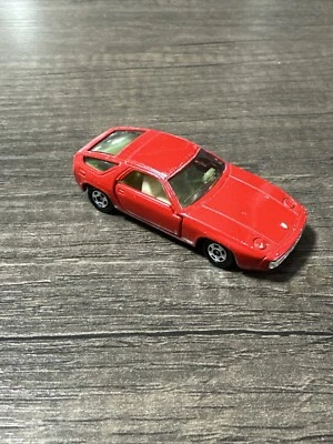 De colección 1978 Tomica Tomy # F53 S-1/63 Porsche 928 rojo Foto 1 de 4