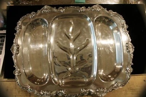 Bandeja para servir carne con patas con patrón plateado ""Chippendale"" de colección WALLACE X108 - Imagen 1 de 7