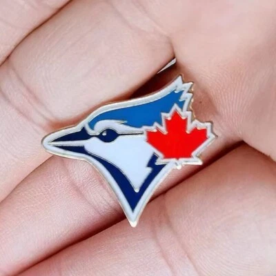 TORONTO BLUE JAYS MLB TEAM ENAMELED BASEBALL LAPEL PIN W/ BONUS STORAGE BAG - Image 1 of 3