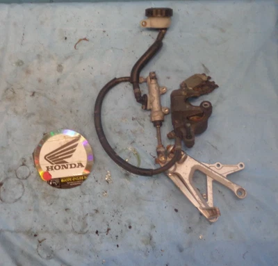 Juego de frenos trasero Honda CBR 600 F4i 2002 con pinza de pedal cilindro maestro 01 02 03 04 Foto 1 de 4
