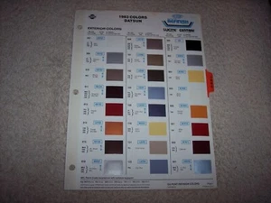 1983 DATSUN EXTERIOR DU PONT PAINT CHIP COLOR CHART #217 - Picture 1 of 4