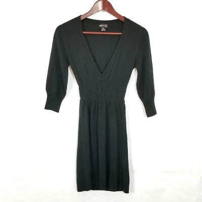Vestido Suéter Sello Húmedo Para Mujer Junior Pequeño Negro Elástico Mini Cuello en V Foto 1 de 4