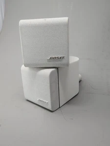 BOSE Acoustimass Lifestyle altoparlante doppio cubo bianco set e staffe di montaggio - Foto 1 di 7