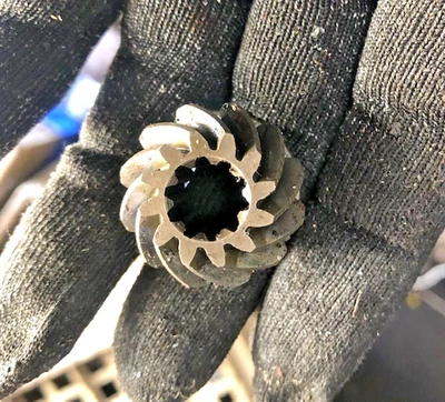 Johnson Evinrude OMC outboard Driveshaft Pinion Gear  320633 - Image 1 of 3