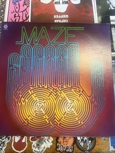 Maze Ft. Frankie Beverly"SELF-TITLED"(12"LP/CAPITOL){#ST-11607}(RECORD VG+) - Picture 1 of 4