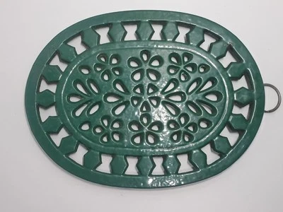 Unbranded Cast Iron Trivet Dark Green Footed Holiday Decor Hanging Kitchen Cook - Image 1 of 4