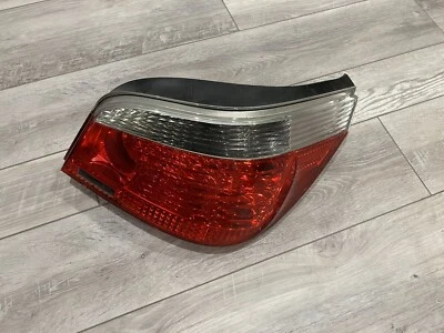2004-2007 BMW 5 SERIES M5 E60 REAR RIGHT PASSENGER  TAIL LIGHT LAMP OEM 6910798 - Изображение 1 из 4