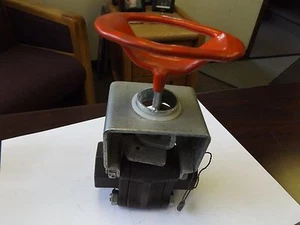 WHOLESALE LIQUIDATION WORCESTER 1W2446XMSE 1000CWP VALVE - Picture 1 of 3
