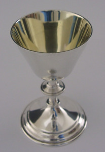 MINT ENGLISH RELIGIOUS STERLING SILVER HOLY COMMUNION CHALICE GOBLET 1968