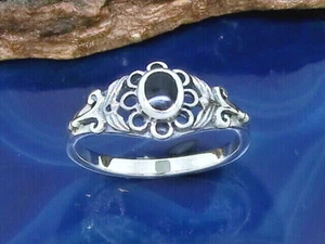 Piccolo 925 Anello IN Argento Sterling Fiore Con Nero Pietra - Foto 1 di 5