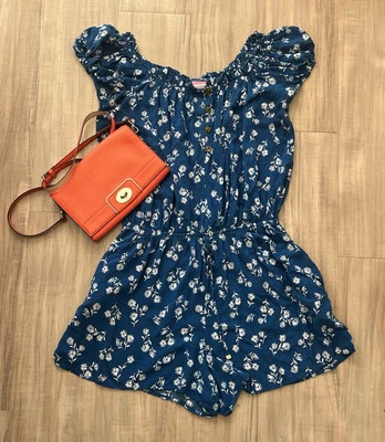 Mameluco Kate Spade flor azul y blanco en grande Foto 1 de 4