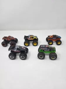 Konvolut 5 Hot Wheels Monster Jam Monster Trucks 1:64 Lot#4 - Bild 1 von 9