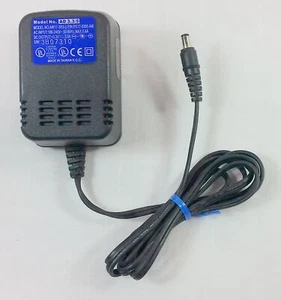 Generic AD3.3/5 AW17-3R3-U PS17-0305-AM AC Adapter 3.3VDC 5.0A 5.5/2.1mm Tip + - Picture 1 of 5