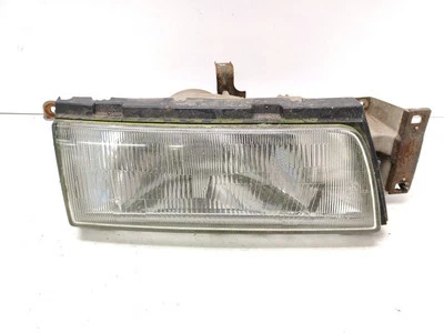 Mazda 929 HC 3.0i 118kW 1989 LHD Front Right Headlight Lamp - Image 1 of 4