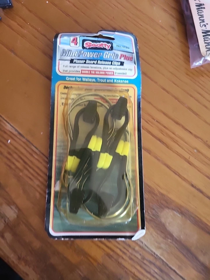 4 Scotty Power Grip Plus - 1182 - Image 1 of 1