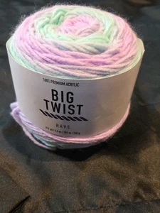 1 Skein Big Twist Rave Yarn Unicorn 312 yds Lot 52/6003 Acrylic - Picture 1 of 4