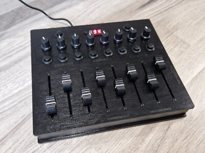 USB MIDI Controller 8 faders 8 Buttons 8 knobs programmable cc & pc DAW black - Image 1 of 4