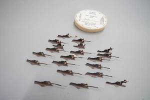 20 Zinnfiguren Flachfiguren Motiv Preußen Infanterie liegend von Fa. Bleisoldat - Picture 1 of 2
