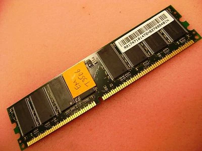 eMachines T3506  512MB DDR PC3200 * HYS64D64320GU-6-B * Infineon  Memory - Image 1 of 4