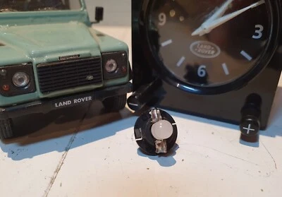 Jaguar XJ 1997-09 X308 X350 X358 Dash Clock Green LED Light Bulb C2C3441 2721MF - Image 1 of 4