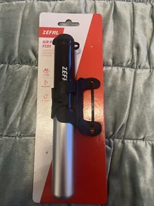 (OO)Zefal Air Profil FC01 Ergonomic Mtb Bike Hand Pump With Bracket 87 Psi/6 Bar - Picture 1 of 2