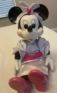 Vintage 1989 Disney Minnie Mouse Porcelain Windup Musical Doll RARE - Picture 1 of 6