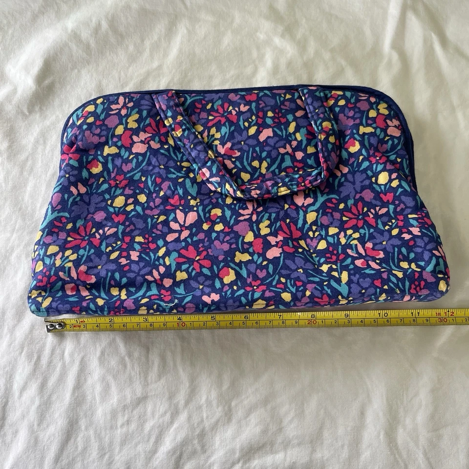 Bolsa de maquillaje vintage Diane Von Furstenberg acolchada floral con cremallera Foto 1 de 4