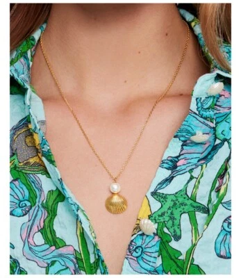 Mini Collar Colgante Kate Spade Tono Dorado Arrecife Tesoro Imitación Perla y Concha Foto 1 de 4