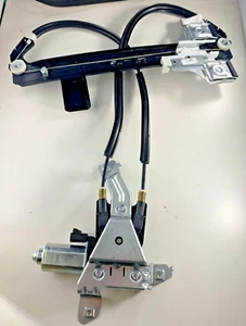 15135973 - Rear Passenger Window Regulator w/Motor - GM SUV's (99-06) - Picture 1 of 4