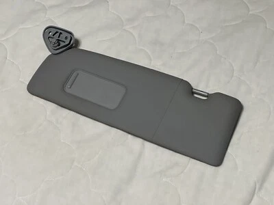 2008-2013 BMW 128i 135i Windshield Interior Sun-Visor Right Passenger Coupe OEM - Imagem 1 de 4