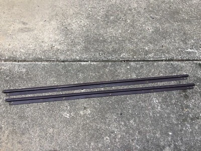 Jeep Grand Wagoneer SJ J10 J20 FSJ OEM Borgoña Panel Puerta Delantera Moldura Metal Foto 1 de 2