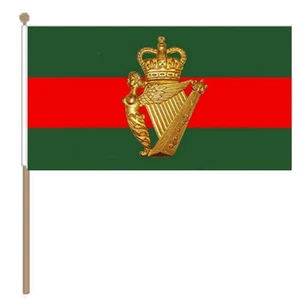 Ulster Defence Regiment Ireland Military 9'' x 6'' Flag With Wooden Base - Picture 1 of 4