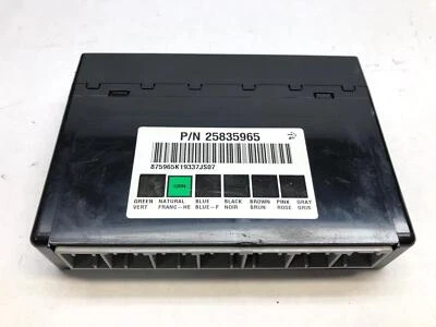 Módulo de control de carrocería Chevy Silverado 1500 2007-2011 debe coincidir con identificación OEM 25835965 Foto 1 de 4