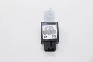2016 - 2021 MAZDA CX-3 REAR BRAKE STOP LIGHT LAMP CONTROL MODULE OEM DD2F67YA0 - Foto 1 di 10