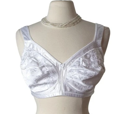 Sutiã Bobby Brooks 42C branco floral suporte o dia todo conforto perfeito sem fio - Imagem 1 de 4