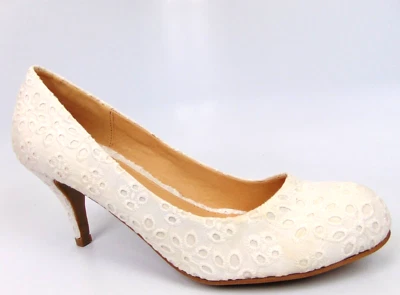 Zapatos de salón clásicos de tacón CL by Chinese Laundry para mujer talla 10,0 M blancos NUEVO Foto 1 de 4