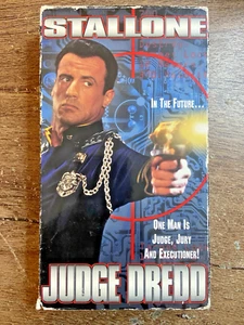 Judge Dredd (VHS, 1995) Sylvester Stallone - Picture 1 of 3