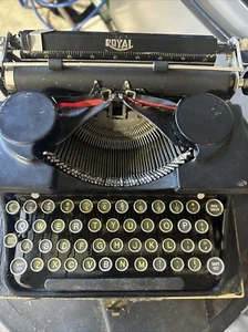 1930 Royal P Portable Manual Typewriter Antique - Picture 1 of 6